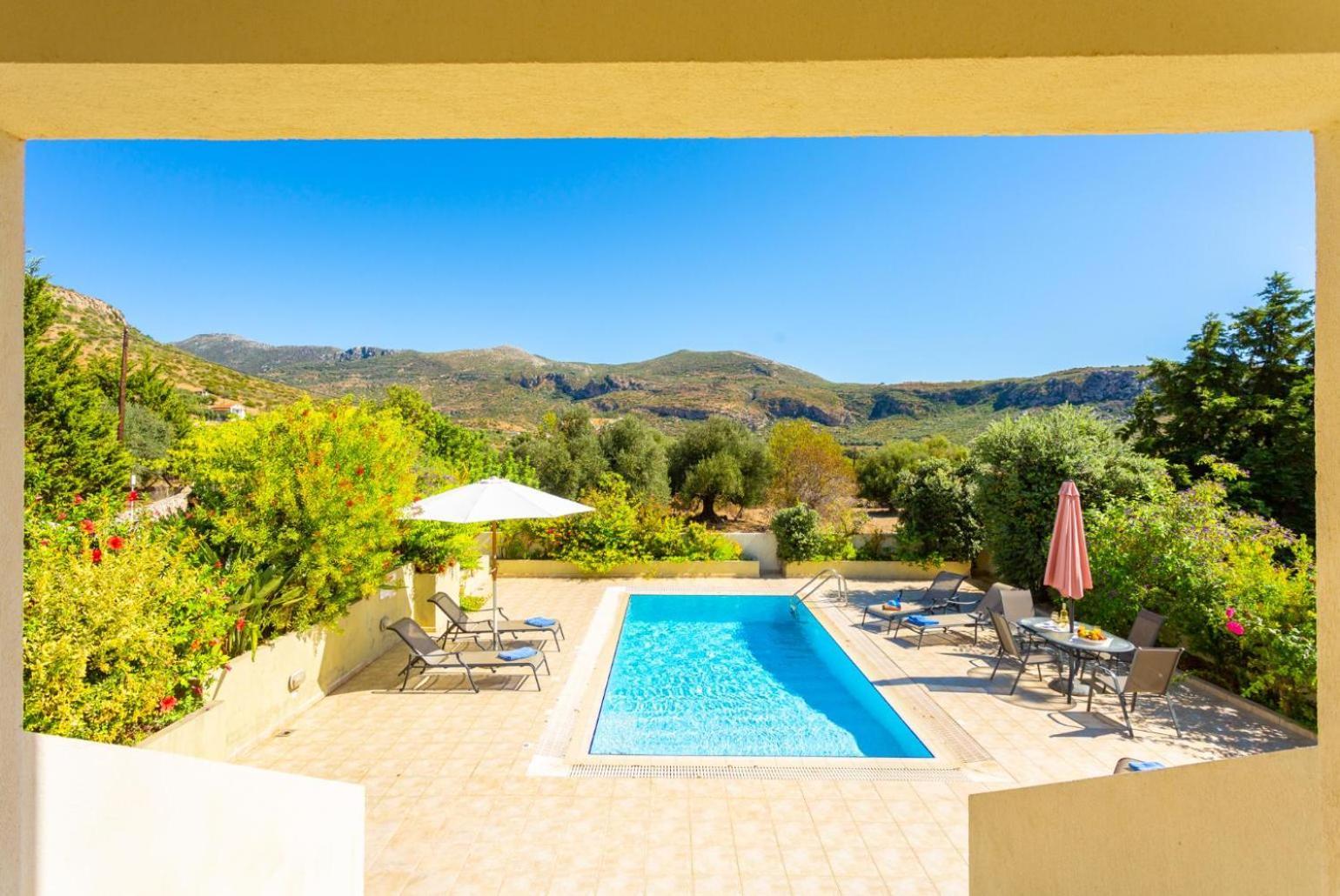Villa Fedra Poros  Extérieur photo