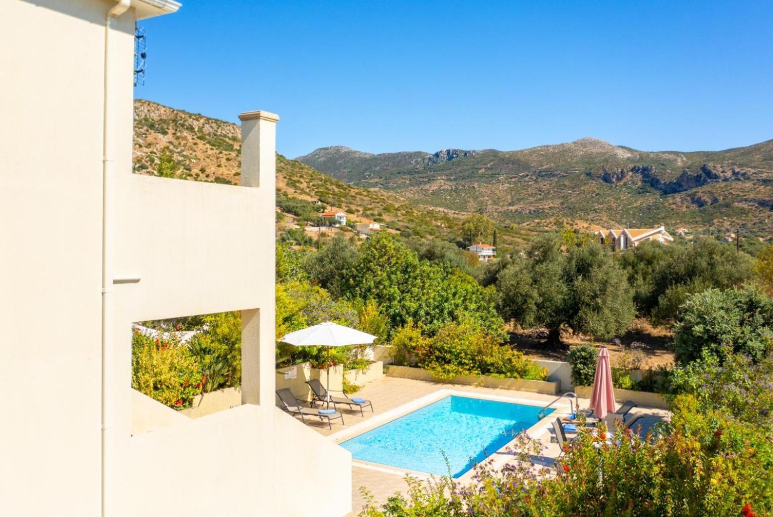 Villa Fedra Poros  Extérieur photo